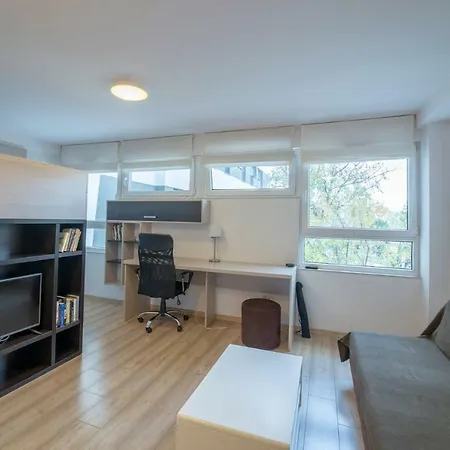 Zoo Self Service Apartment